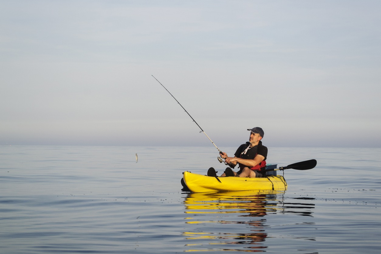 Canoa da pesca: i consigli per comprare quella giusta