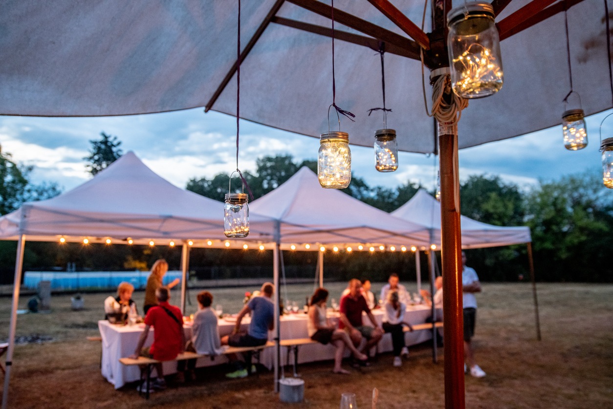 Gazebo, occasioni d'uso: da giardino, da spiaggia, da stand